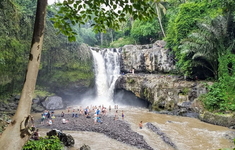 Tegenungan Waterfall in Bali Pictures